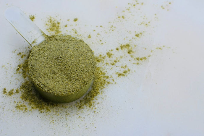 The Top 7 Health Benefits Of Greens Powders (Backed By Science)